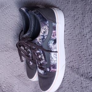 Vans gray floral shoes size 6